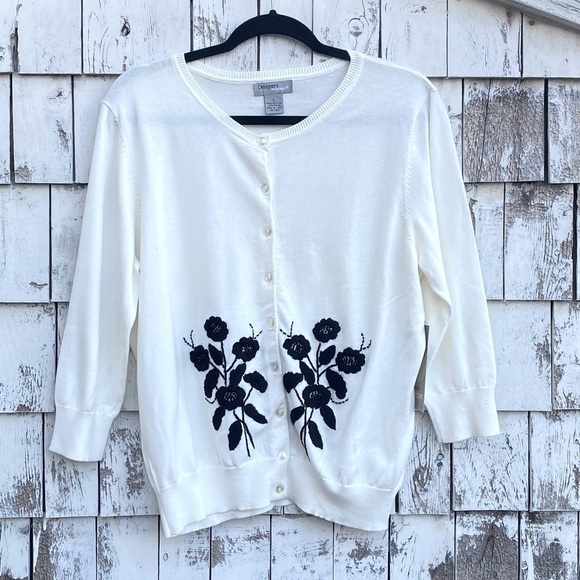 Designers Originals Trendy Embroidery Cardigan - Picture 1 of 6